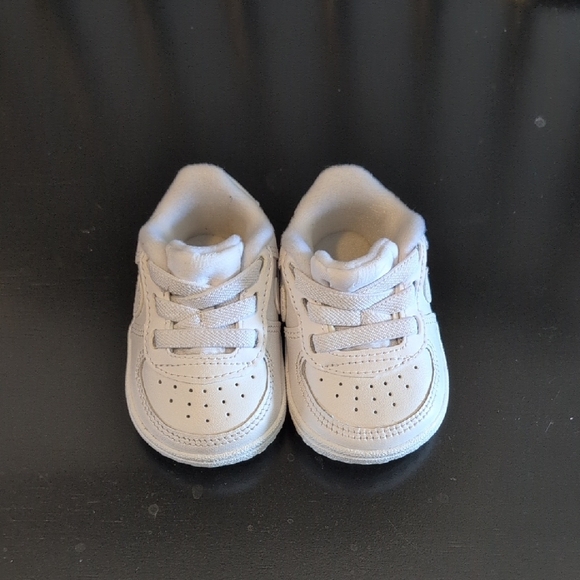Nike Kids All-White Sneakers - Picture 8 of 13